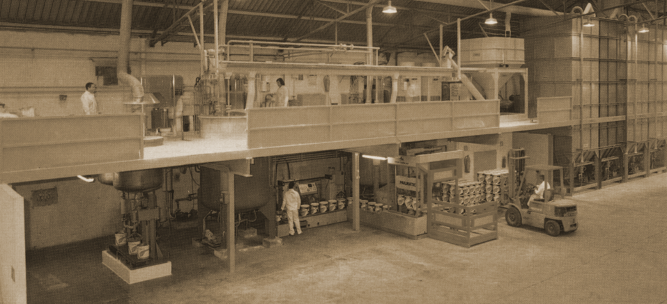 Fabricación de pintura plástica