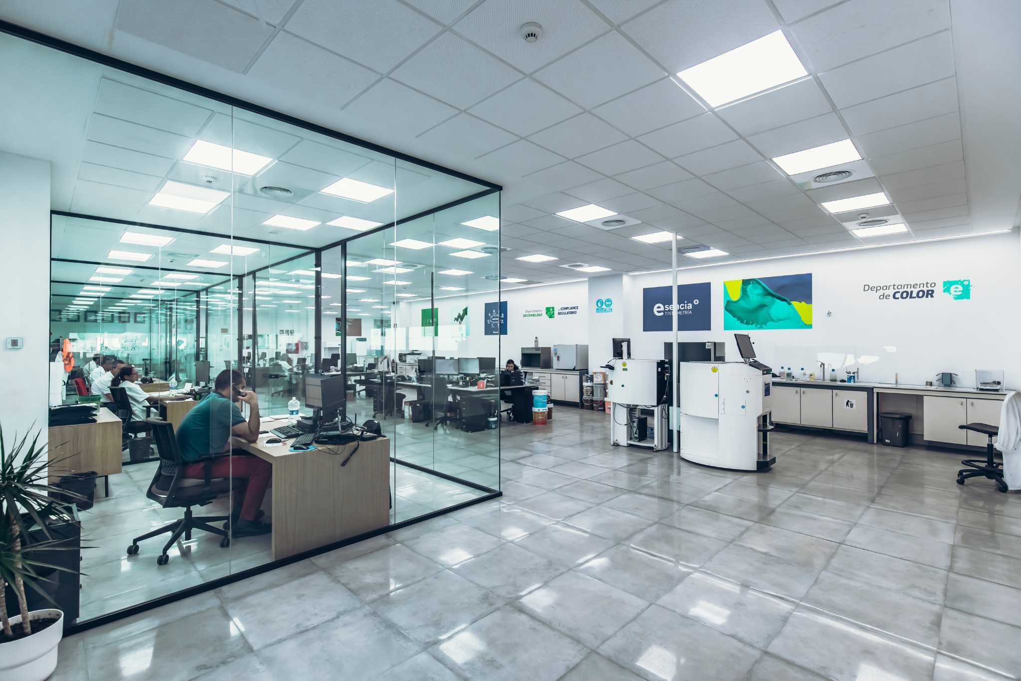 Laboratorio de investigación y desarrollo de Isaval